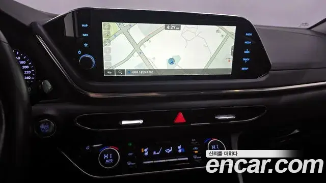 Hyundai Sonata 2022 — Фото 18/20