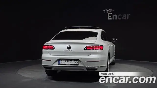 Volkswagen Arteon 2023 — ფოტო 9/20