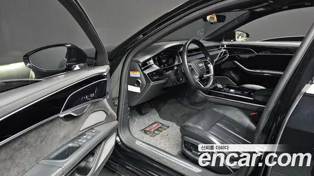 Audi A8 2020 — ფოტო 6/20