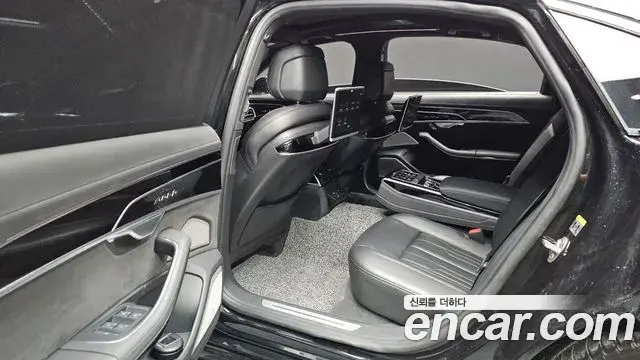 Audi A8 2020 — ფოტო 10/20