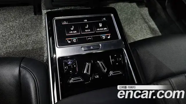 Audi A8 2020 — ფოტო 16/20