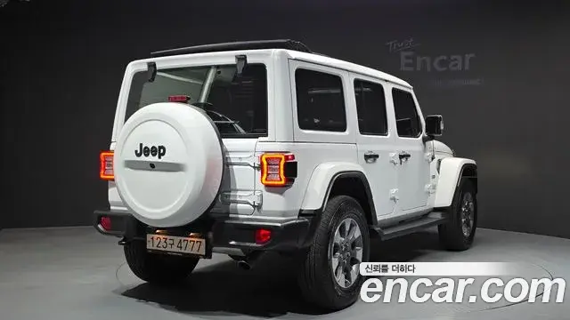 Jeep Wrangler 2021 — Photo 2/20