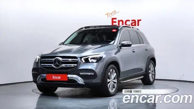 Mercedes-Benz GLE-Class 2021 — Photo 17/20