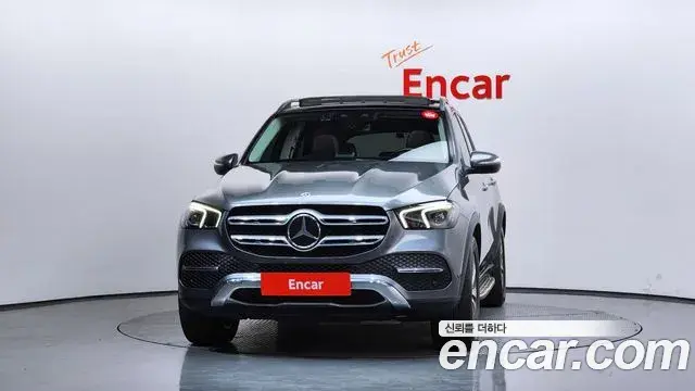 Mercedes-Benz GLE-Class 2021 — Photo 20/20