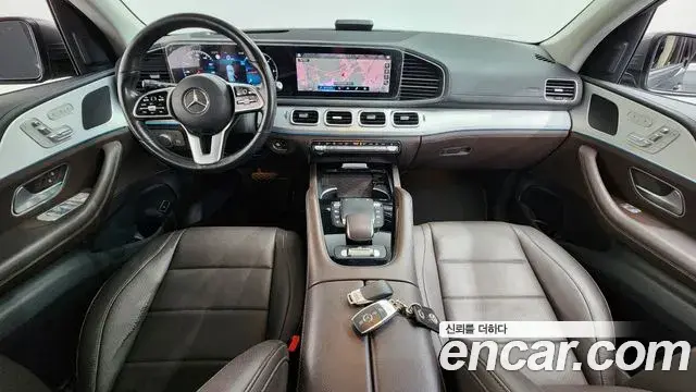 Mercedes-Benz GLE-Class 2021 — Photo 2/20