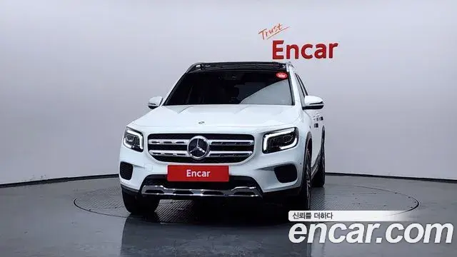Mercedes-Benz GLB-Class 2021 — ფოტო 5/20