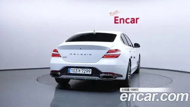Genesis G70 2024 — Photo 12/20