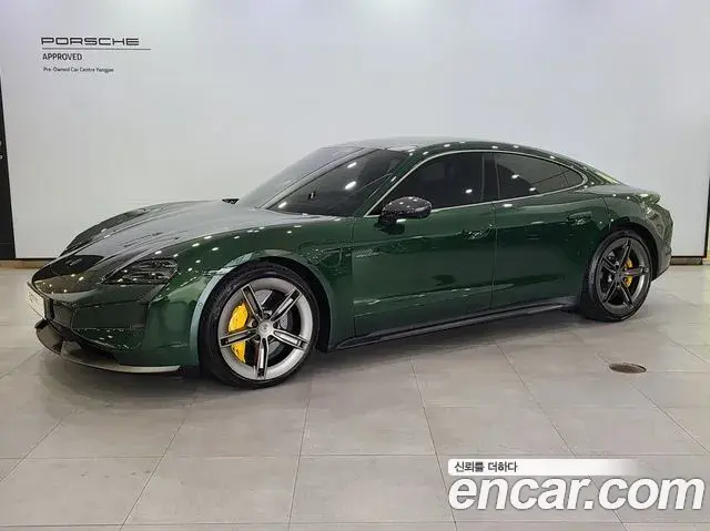 Porsche Taycan 2024 — ფოტო 2/20