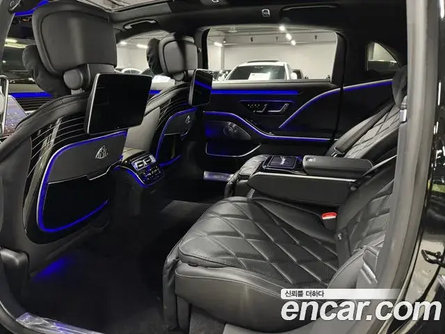 Mercedes-Benz S-Class 2022 — ფოტო 18/19