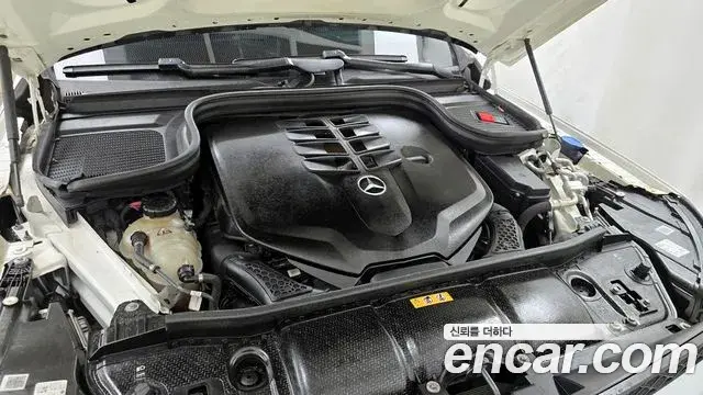 Mercedes-Benz GLS-Class 2021 — Photo 6/20