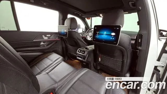Mercedes-Benz GLS-Class 2021 — Photo 12/20