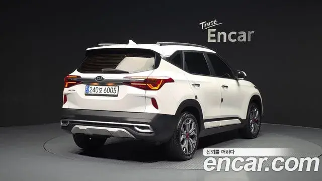 Kia Seltos 2020 — Şəkil 13/20