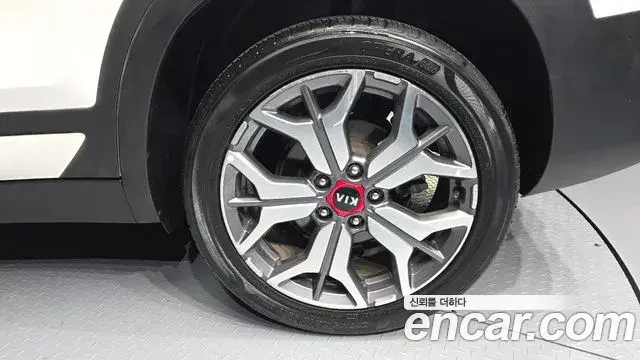 Kia Seltos 2020 — Şəkil 10/20