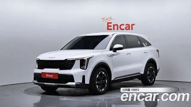 Kia Sorento 2023 — Фото 1/20