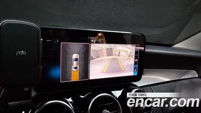 Mercedes-Benz C-Class 2019 — Photo 4/20