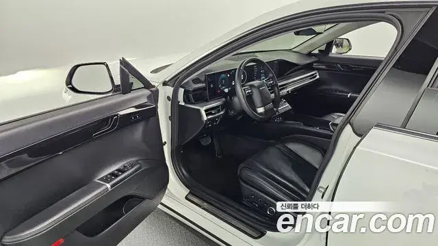 Hyundai Grandeur Hybrid 2023 — Şəkil 17/20