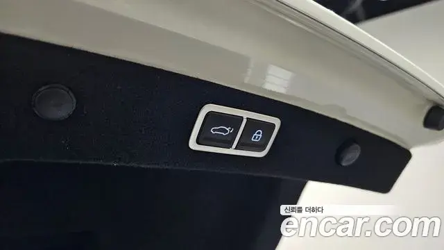 Hyundai Grandeur Hybrid 2023 — Şəkil 8/20