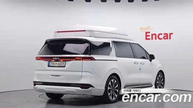 Kia Carnival 2023 — Фото 2/20