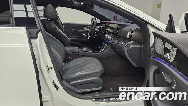 Mercedes-Benz CLS-Class 2021 — Фото 10/20