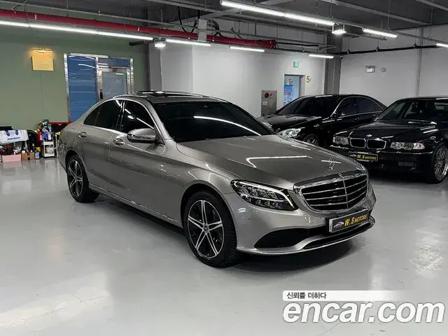 Mercedes-Benz C-Class 2019 — Photo 20/20