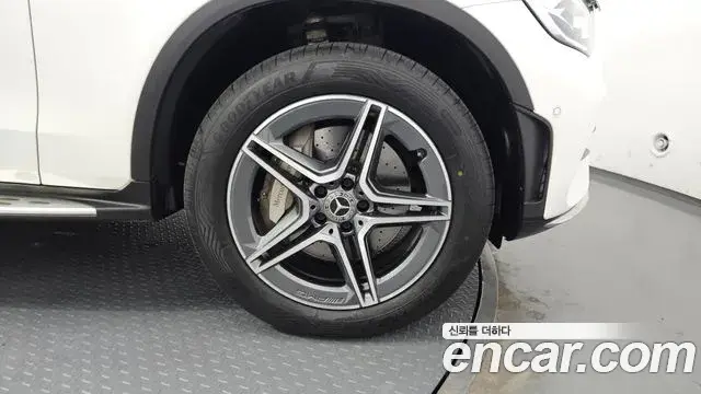 Mercedes-Benz GLC-Class 2021 — Фото 4/20