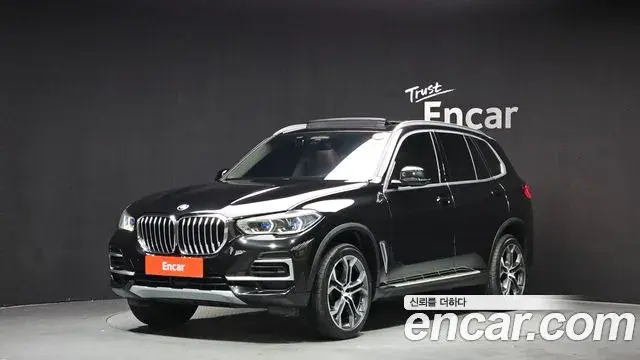 BMW X5 2022 — ფოტო 18/20