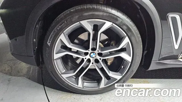 BMW X5 2022 — ფოტო 11/20