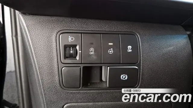 Hyundai Staria 2023 — Фото 13/20