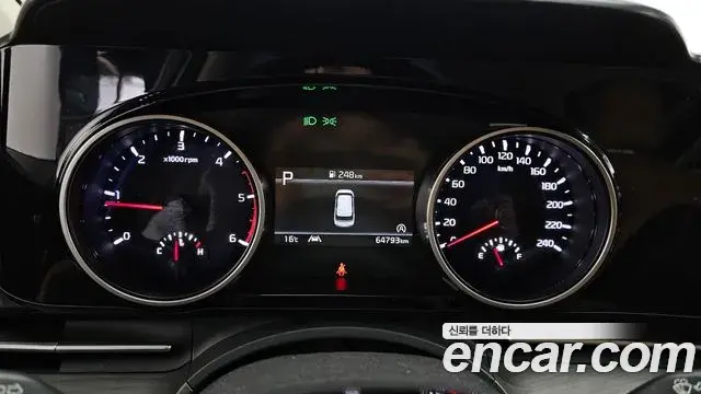 Kia Carnival 2023 — Şəkil 1/20