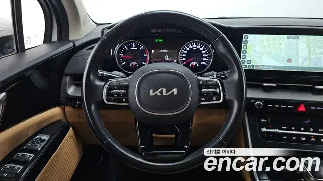 Kia Carnival 2023 — Şəkil 9/20