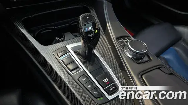 BMW 6 Series 2018 — Şəkil 12/20