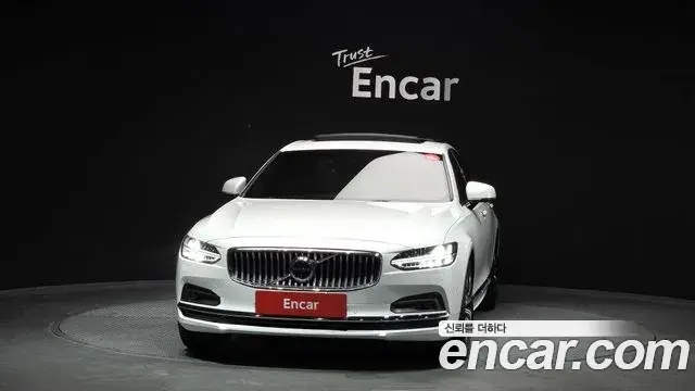 Volvo S90 2021 — Photo 19/20