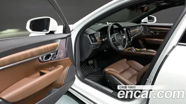 Volvo S90 2021 — Photo 11/20