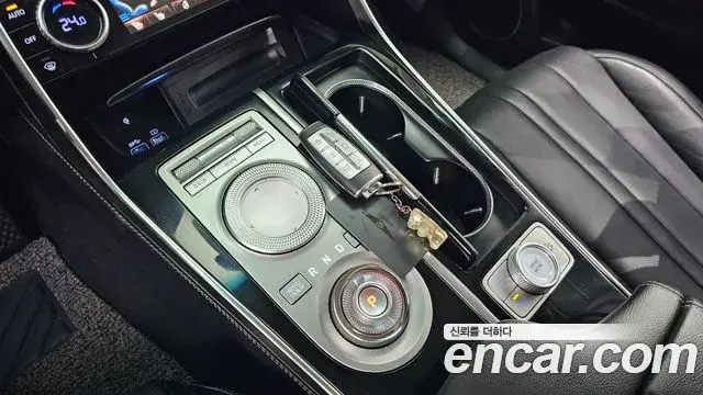 Genesis GV80 2021 — Photo 9/20