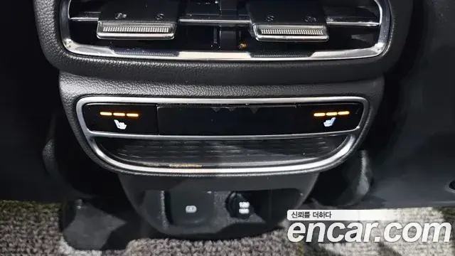 Genesis GV80 2021 — Photo 19/20