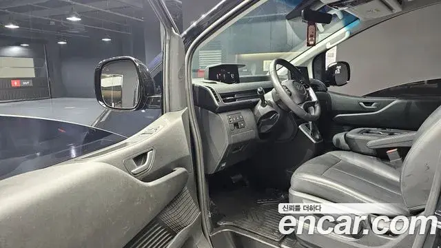 Hyundai Staria 2023 — Фото 11/20