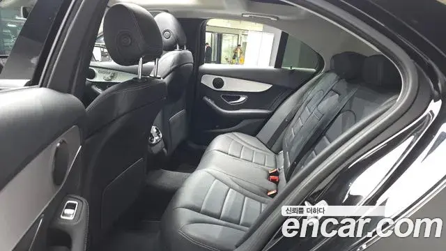 Mercedes-Benz C-Class 2020 — Фото 12/20