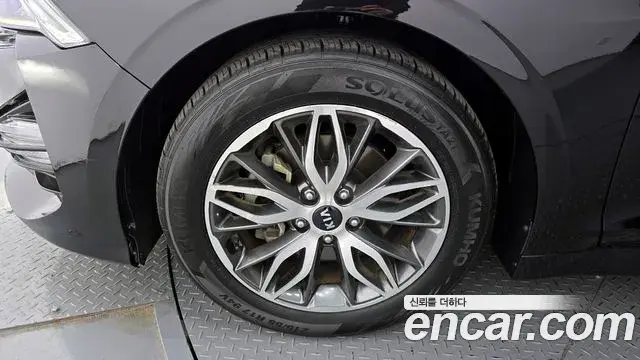 Kia K5 2021 — Şəkil 16/20