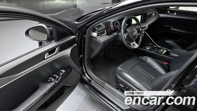 Kia K5 2021 — Şəkil 2/20