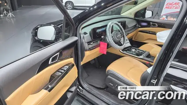 Kia Carnival 2022 — Фото 11/20