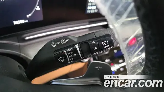 Kia Carnival 2022 — Фото 17/20