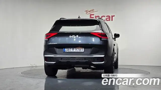 Kia Sportage 2022 — Фото 4/20