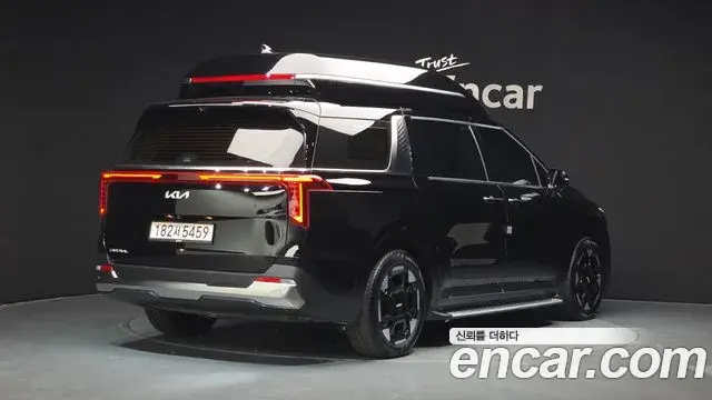 Kia Carnival 2024 — Photo 19/20