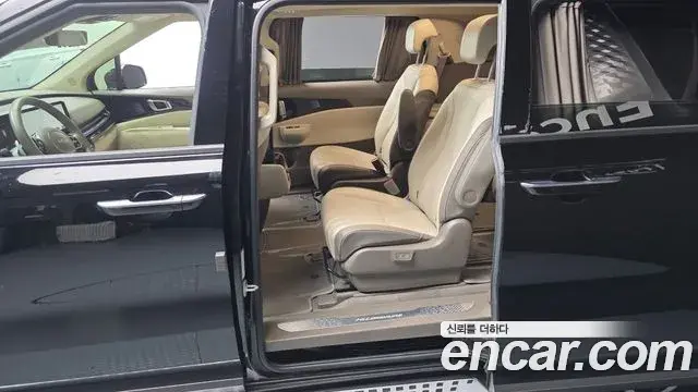 Kia Carnival 2024 — Photo 13/20