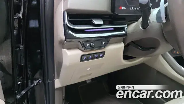Kia Carnival 2024 — Photo 4/20