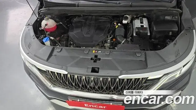 Kia Carnival 2021 — Фото 6/20