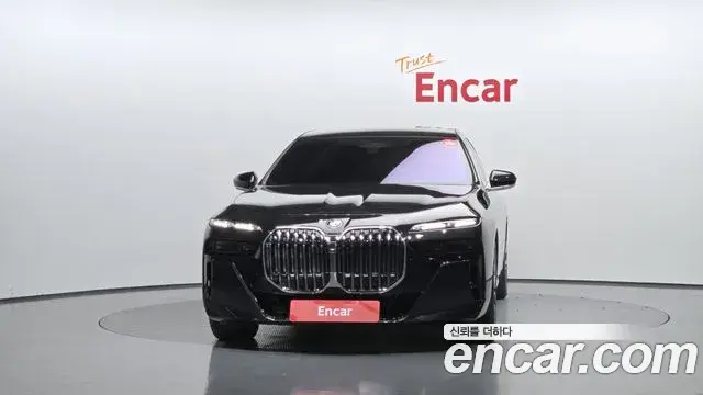 BMW 7 Series 2025 — ფოტო 6/20