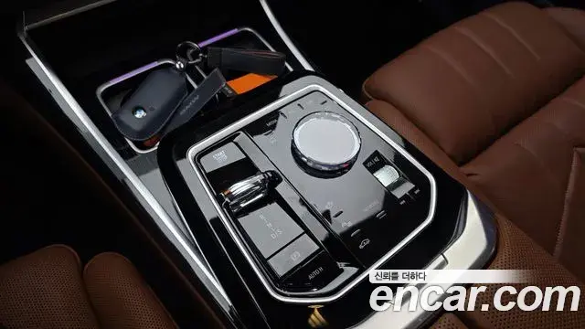BMW 7 Series 2025 — ფოტო 9/20