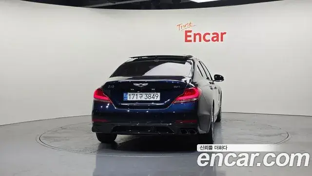 Genesis G70 2018 — ფოტო 8/20