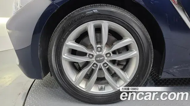 Genesis G70 2018 — ფოტო 4/20